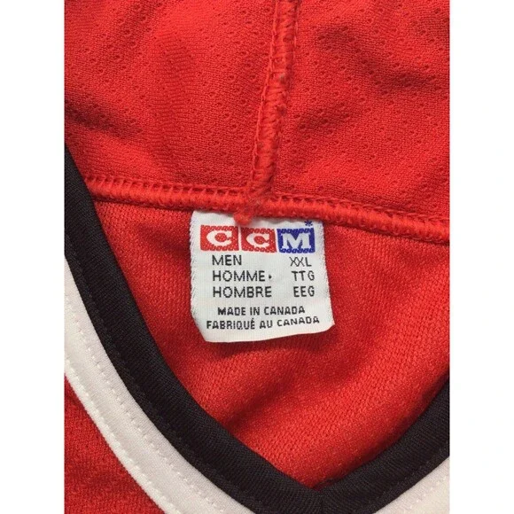VINTAGE CCM Chicago Blackhawks Jersey Mens XXL Red NHL Ice Hockey Small BurnHole - Picture 4 of 10